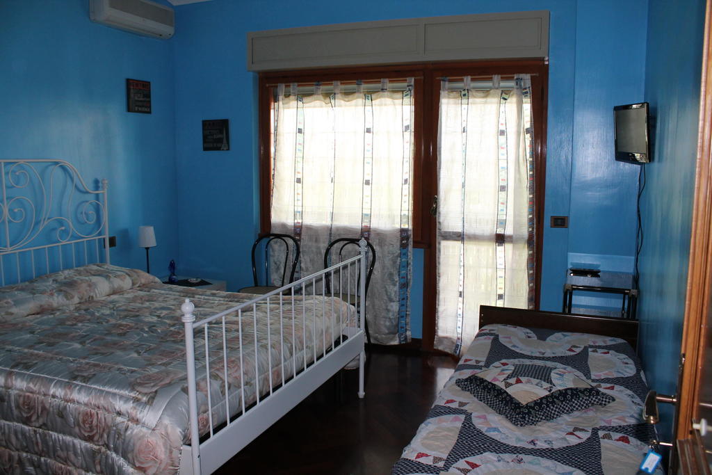 La Casa Della Musica Bed & Breakfast Ciampino Bilik gambar